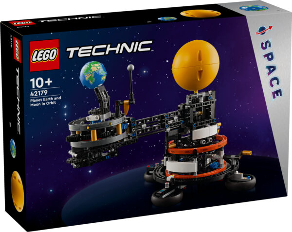 LEGO Technic Planet Earth and Moon in Orbit 1